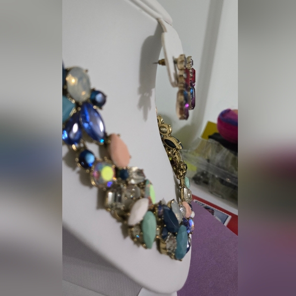J Crew Multicolor Crystal Rhinestone Statement Necklace Unbranded Earring Set - Picture 5 of 16